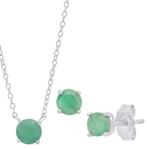 Silver Emerald Earrings and 18in Pendant set 💚
